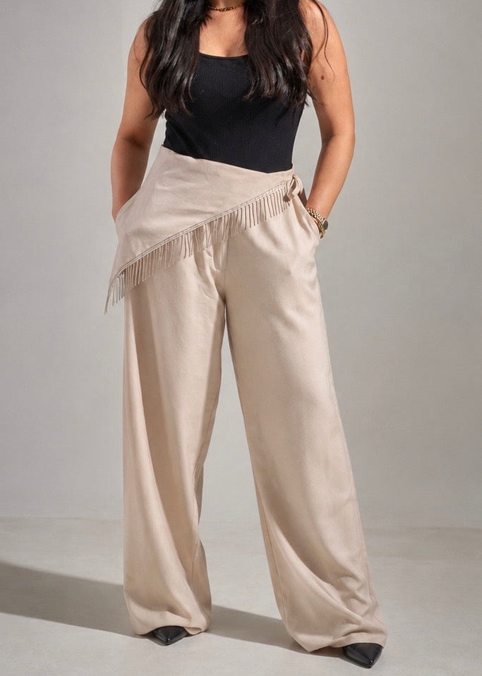 Essential Pants with scarf