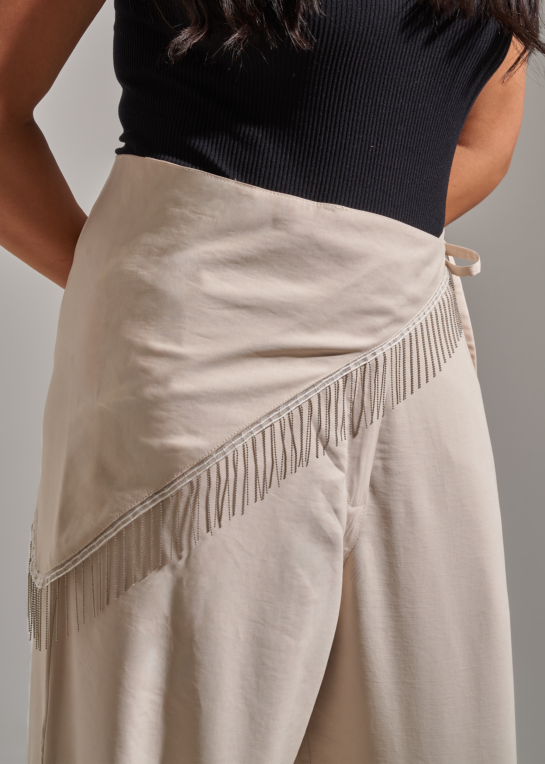 Essential Pants with scarf